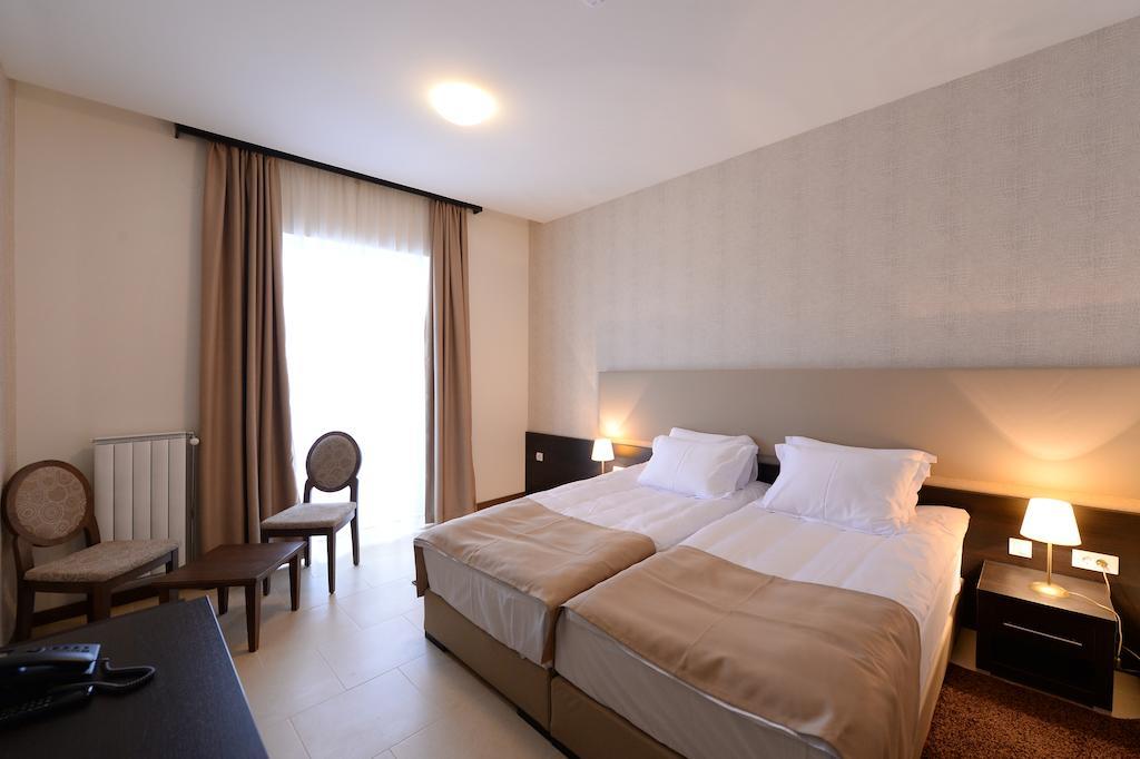Hotel Majdan Belgrád Kültér fotó