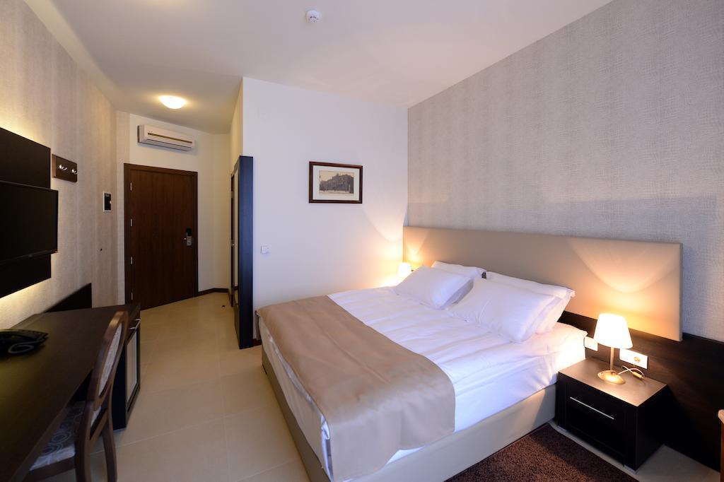 Hotel Majdan Belgrád Kültér fotó