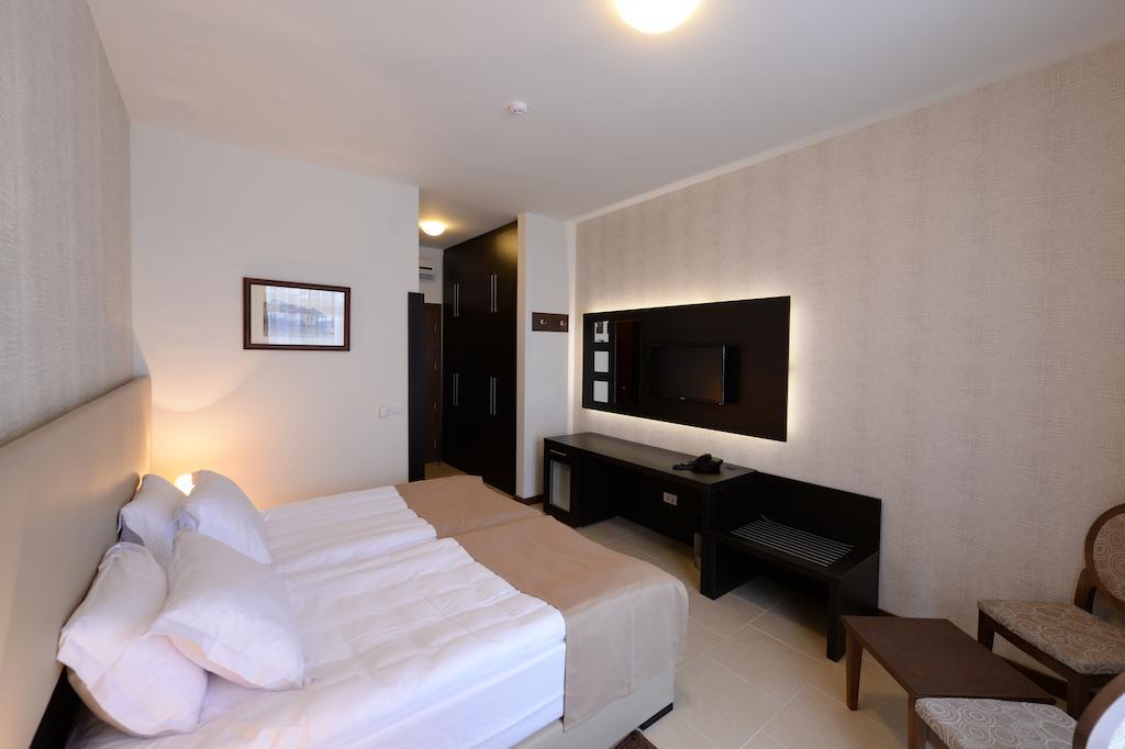 Hotel Majdan Belgrád Kültér fotó