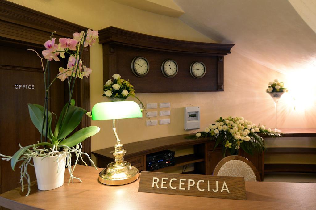 Hotel Majdan Belgrád Kültér fotó