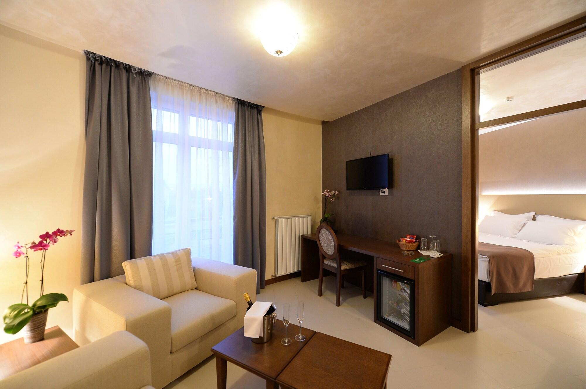 Hotel Majdan Belgrád Kültér fotó