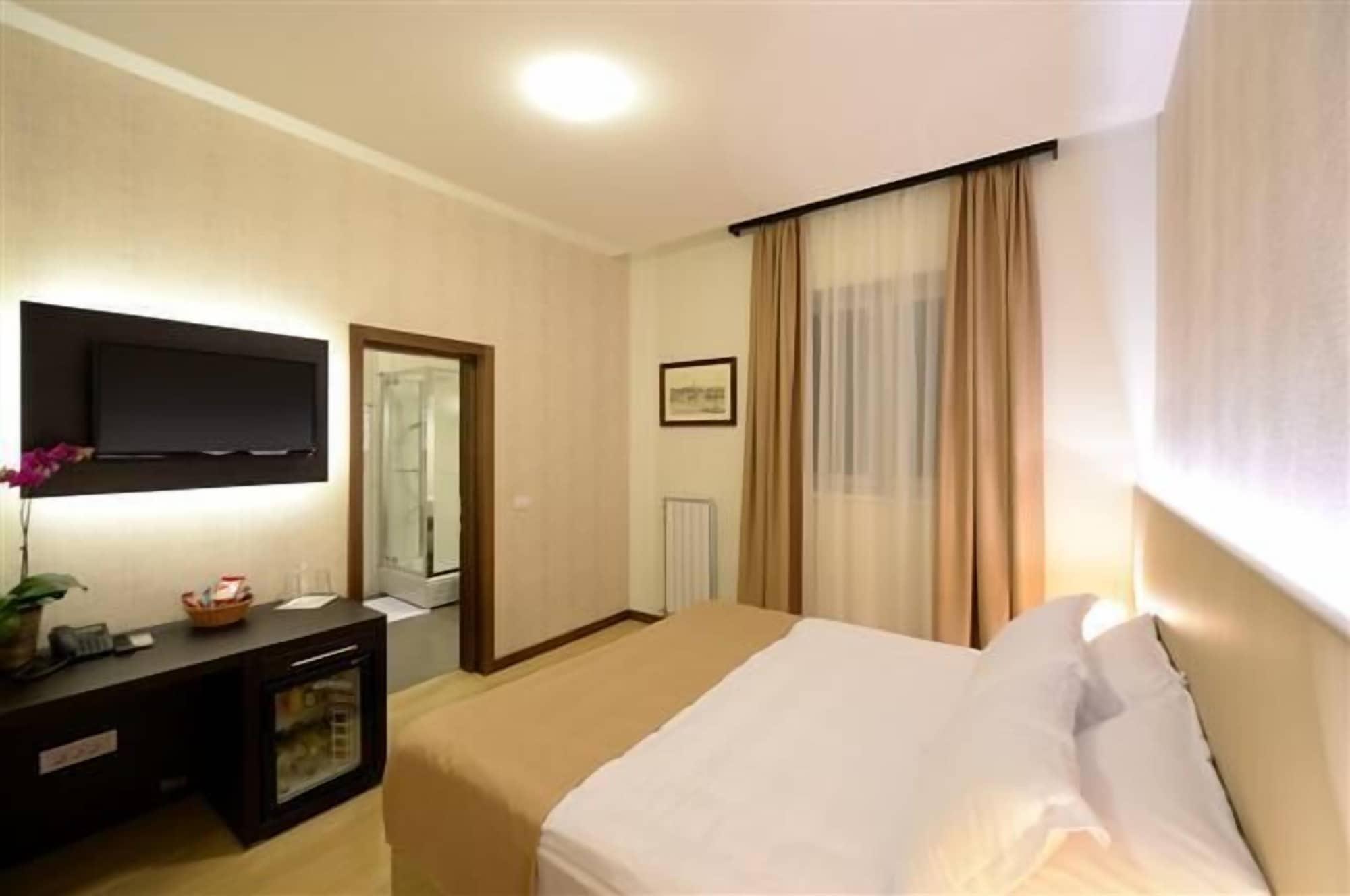 Hotel Majdan Belgrád Kültér fotó