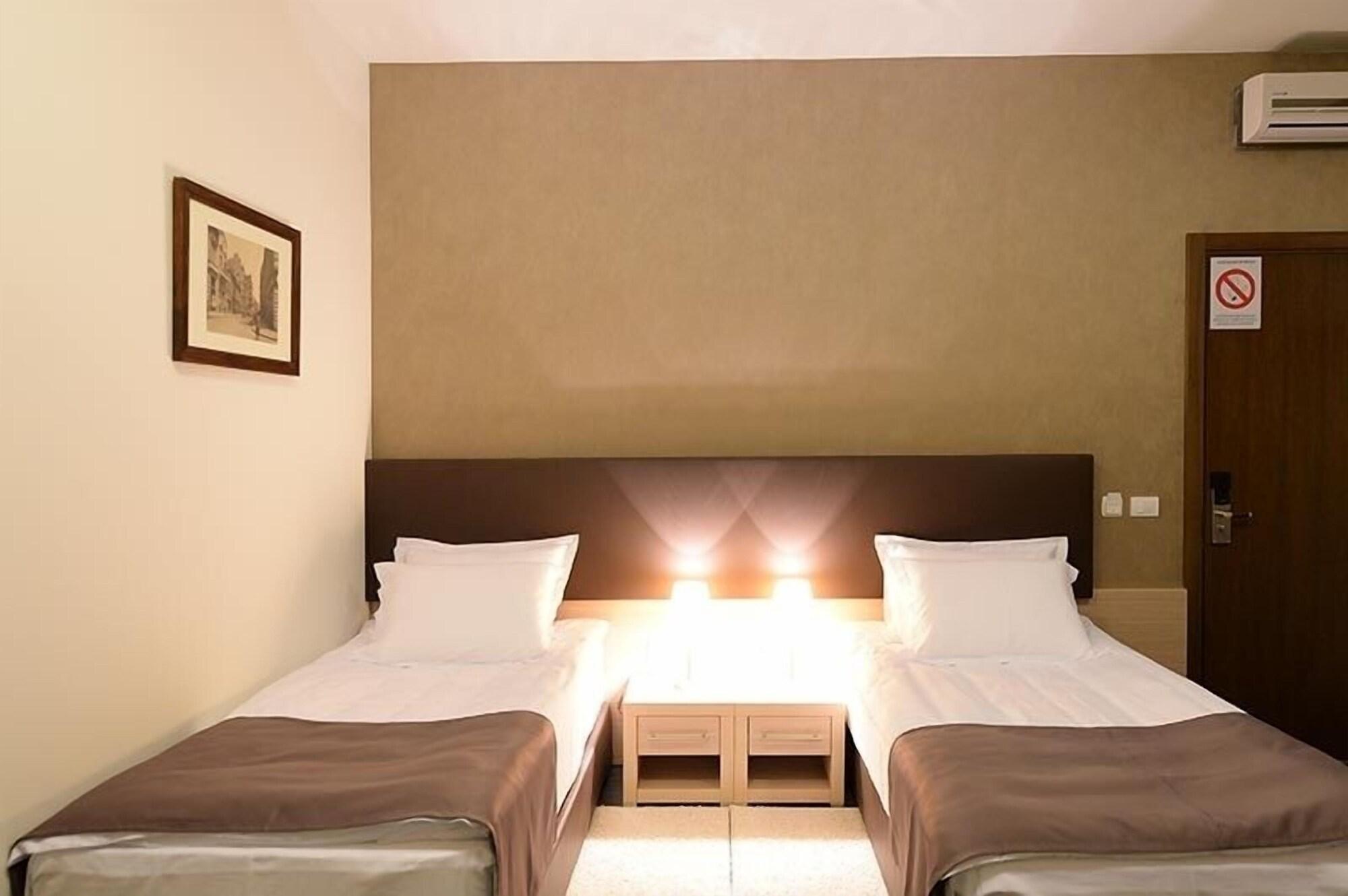Hotel Majdan Belgrád Kültér fotó