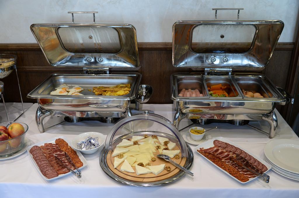 Hotel Majdan Belgrád Kültér fotó