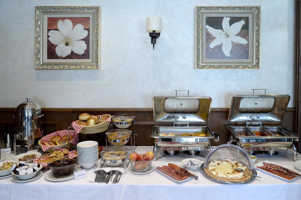 Hotel Majdan Belgrád Kültér fotó